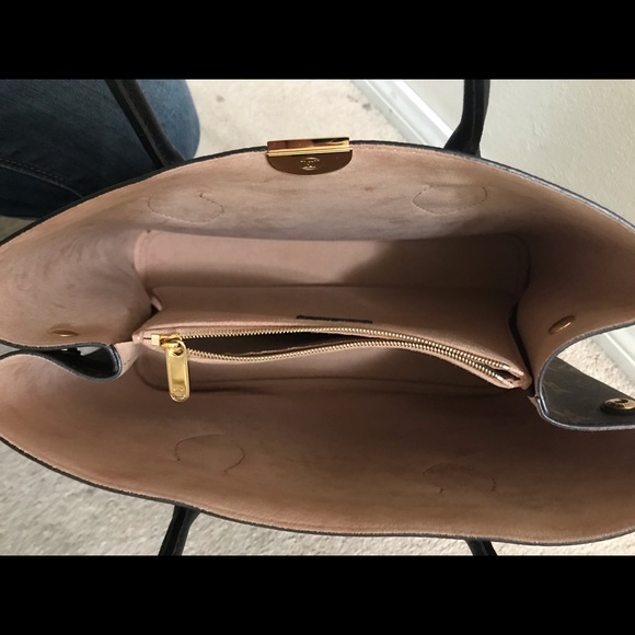 Louis Vuitton bag - Picture 8 of 8